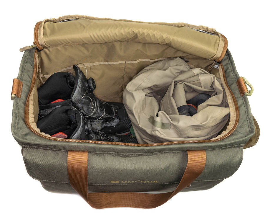 Umpqua ZS2 wader/boot tote - Conejos River Anglers